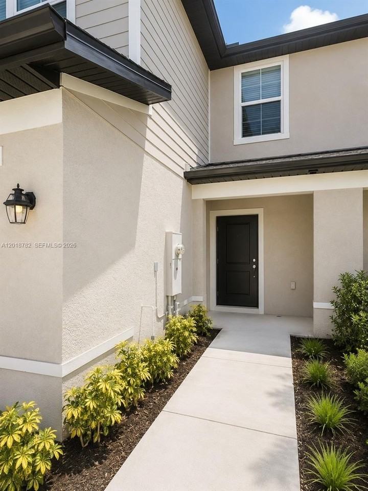 17449 Monte Isola Way #17449 - Photo 2 of 15