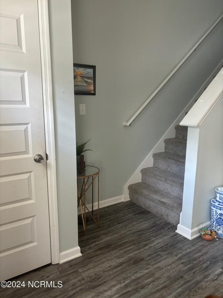 126 Buckhorn Ave - Photo 3 of 12