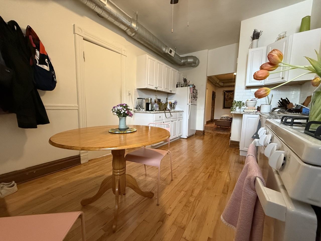 2042 W Chicago Ave Apt 2r - Photo 5 of 13