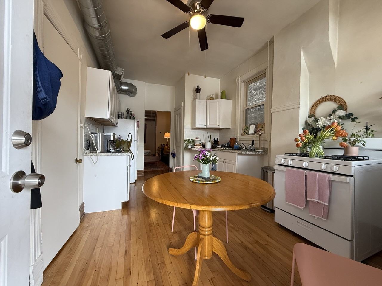 2042 W Chicago Ave Apt 2r - Photo 7 of 13