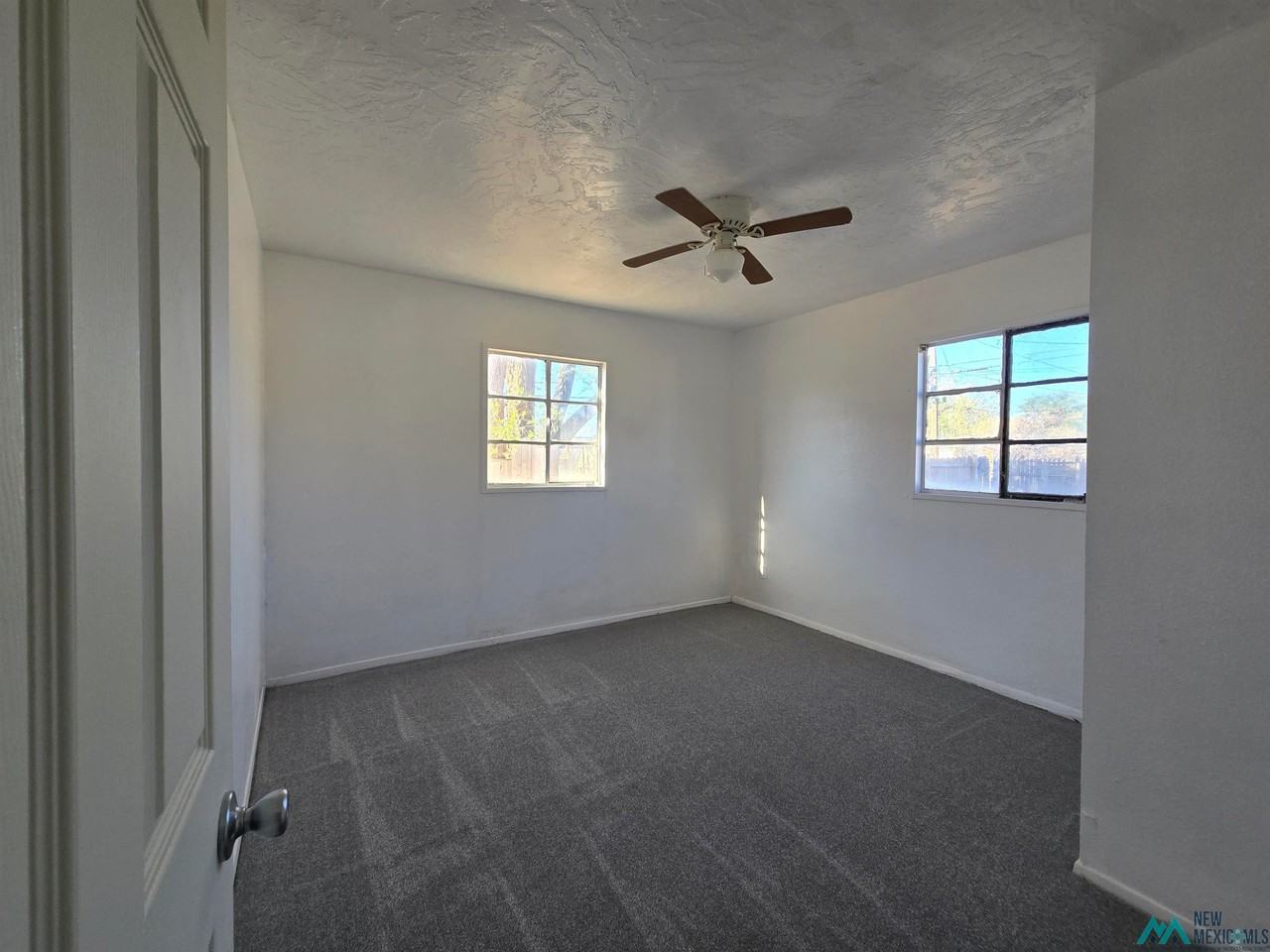 3012 Las Palomas Rd - Photo 7 of 11