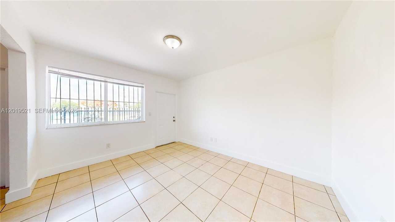 1190 Nw 65th St #2 - Photo 3 of 16