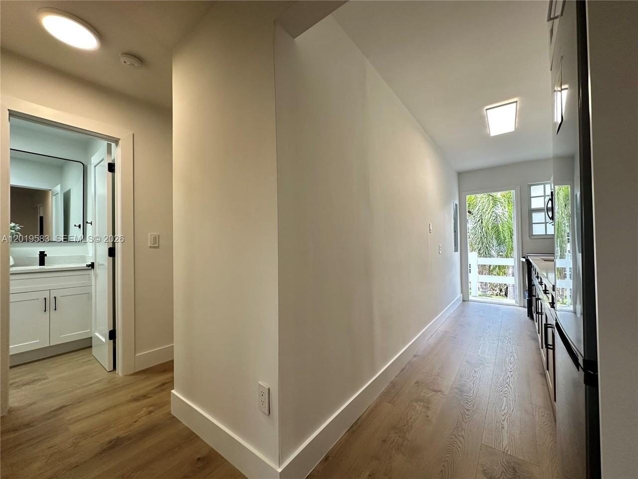 1471 Ne 170th St #213A - Photo 5 of 23