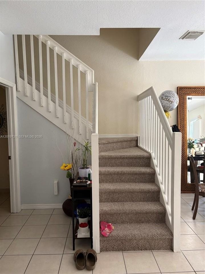 12429 Sw 125th Ter - Photo 3 of 8