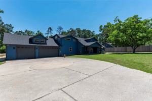 featured image of 1522 N Plum Creek Dr