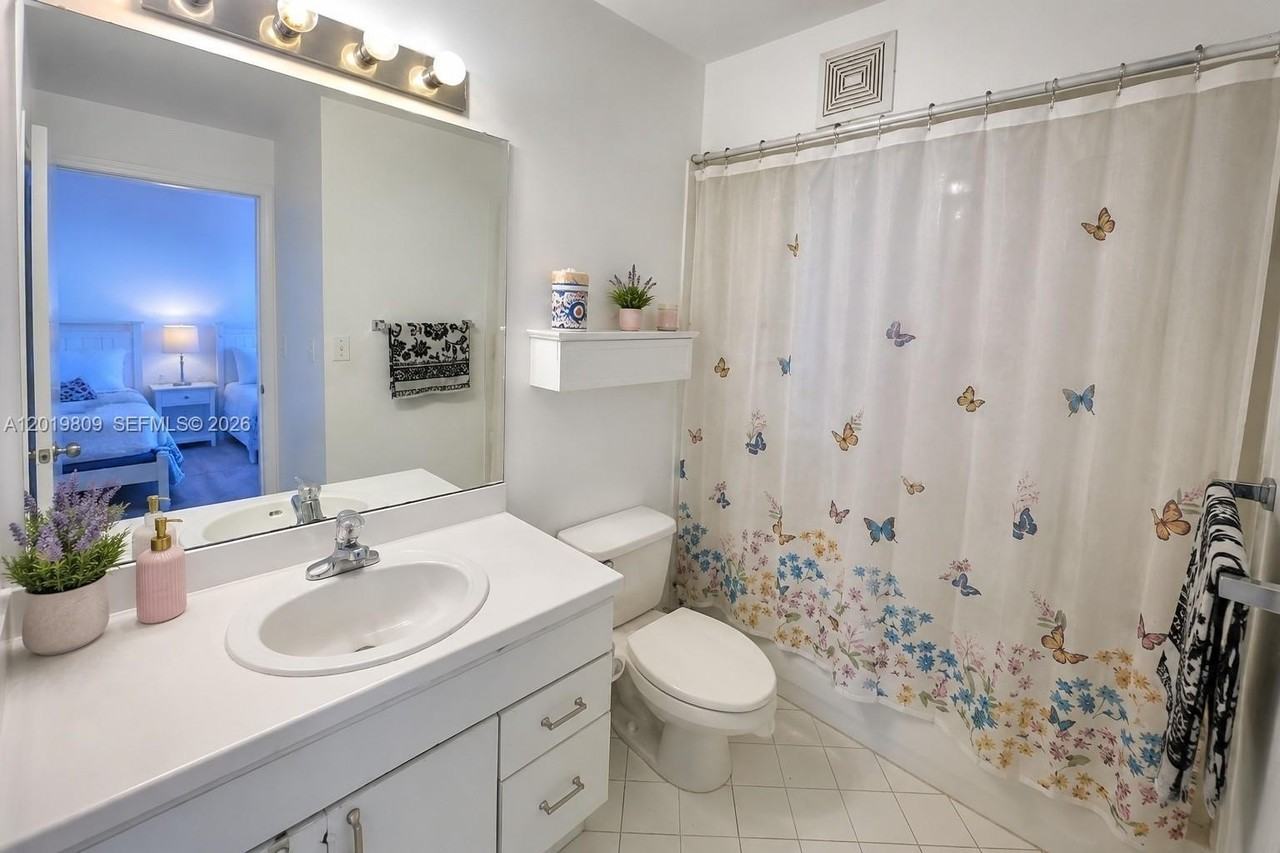 2078 Madeira Dr #0 - Photo 6 of 21