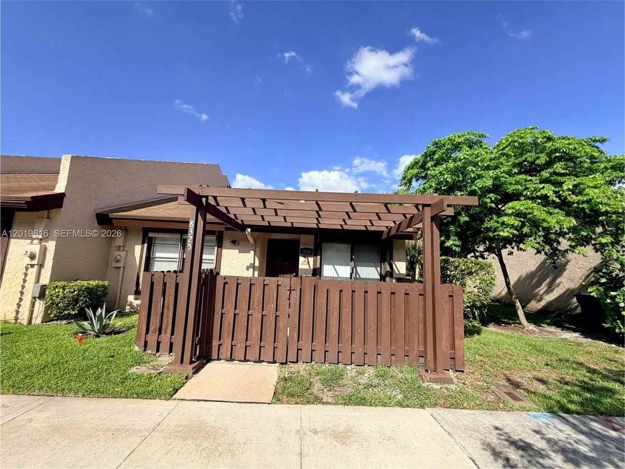 8325 Nw 37th Pl #8325 - Photo 5 of 5