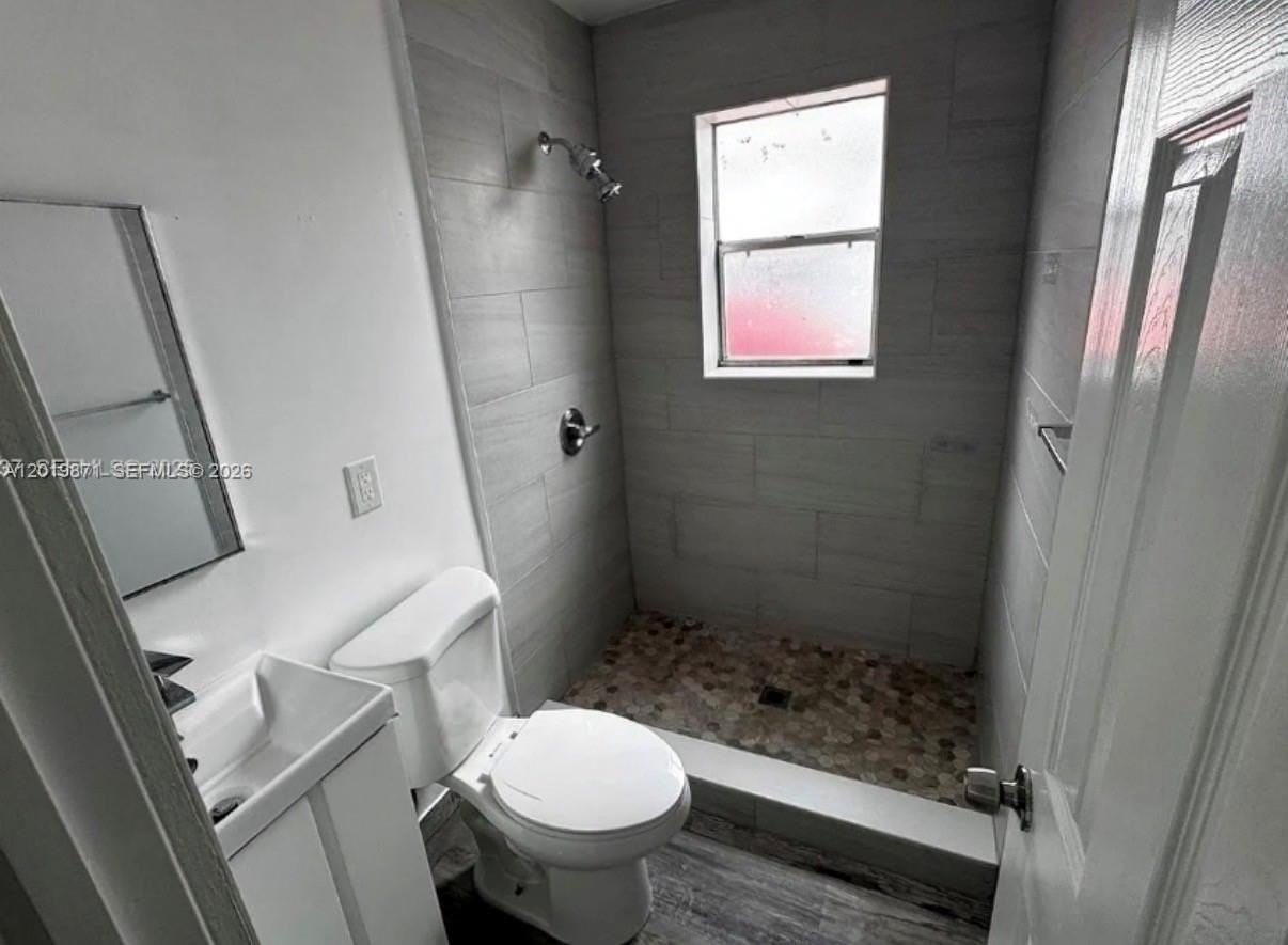 2030 Taylor St #2030 - Photo 6 of 9