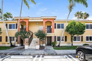 featured image of 925 Ne 34th Ave #203