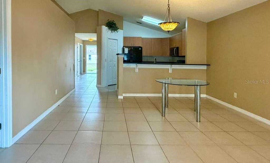 1705 Circe Lake Ct - Photo 4 of 18