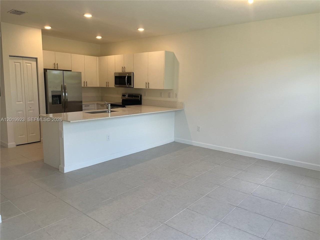 2628 Se 19th St #2628 - Photo 3 of 19