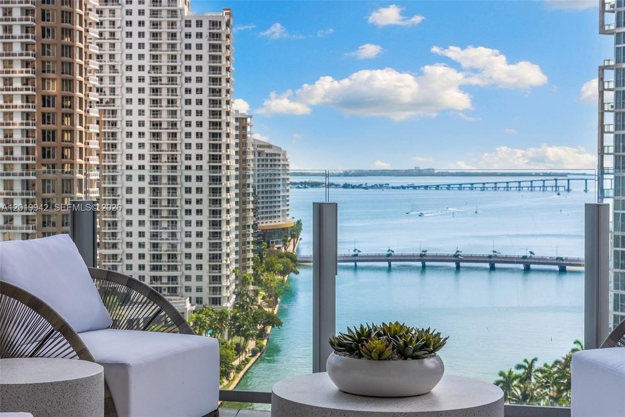 300 Biscayne Boulevard Way #1605 - Photo 2 of 38