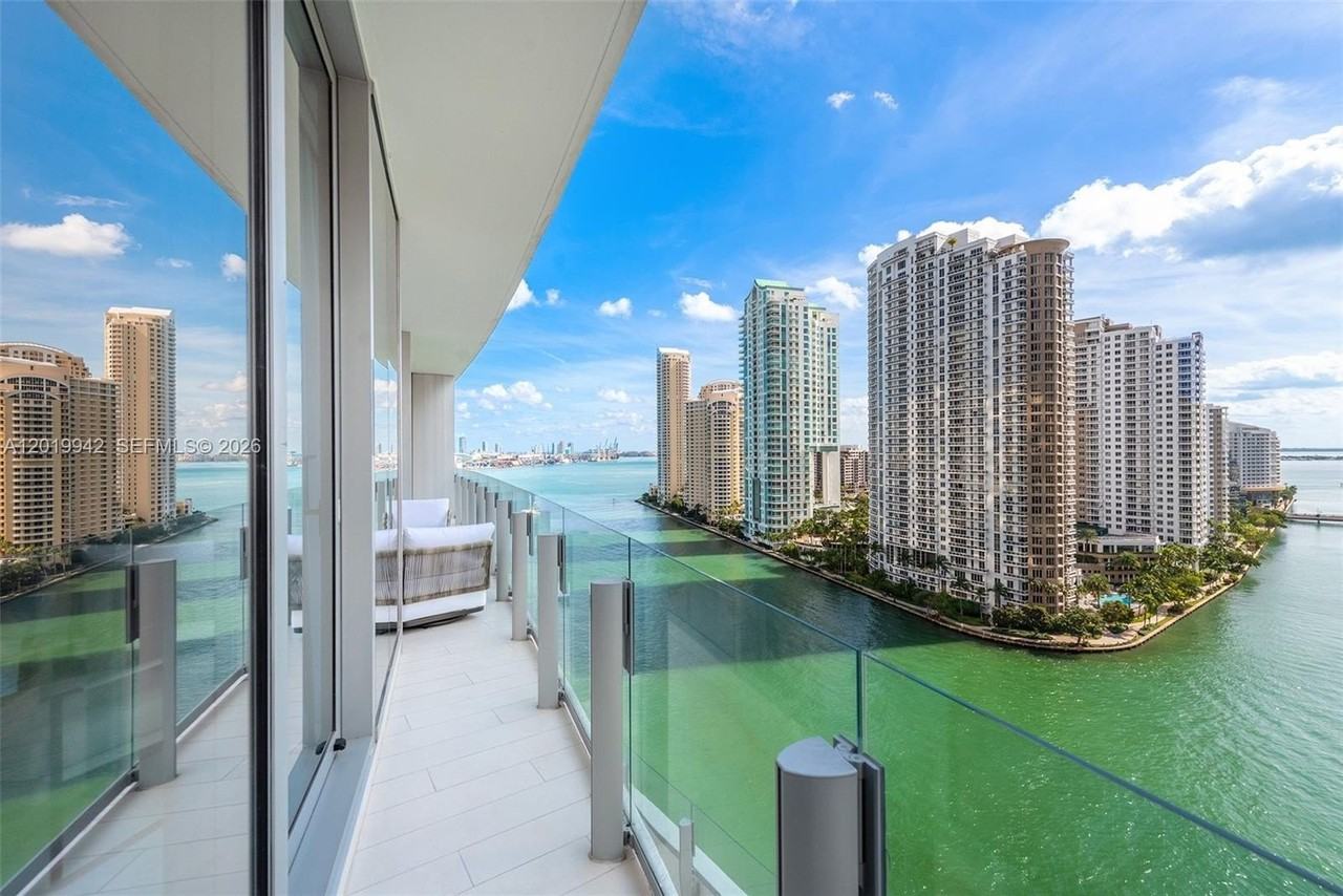 300 Biscayne Boulevard Way #1605 - Photo 3 of 38