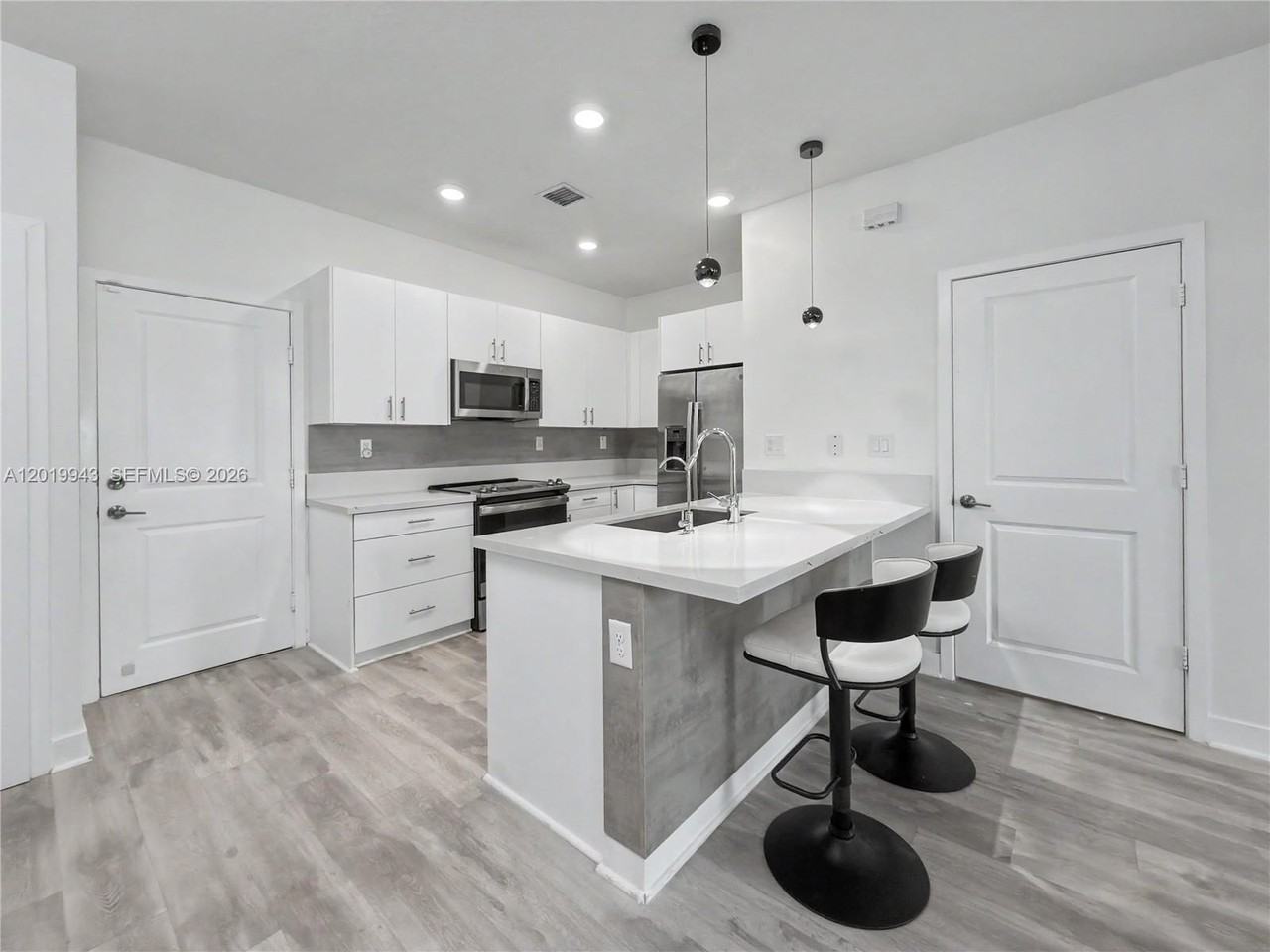 4527 Nw 83rd Path - Photo 4 of 47