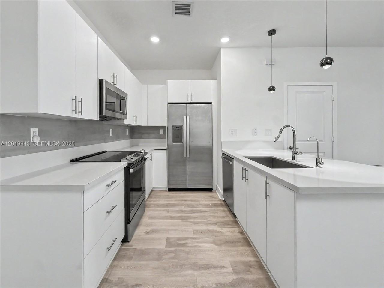4527 Nw 83rd Path - Photo 7 of 47