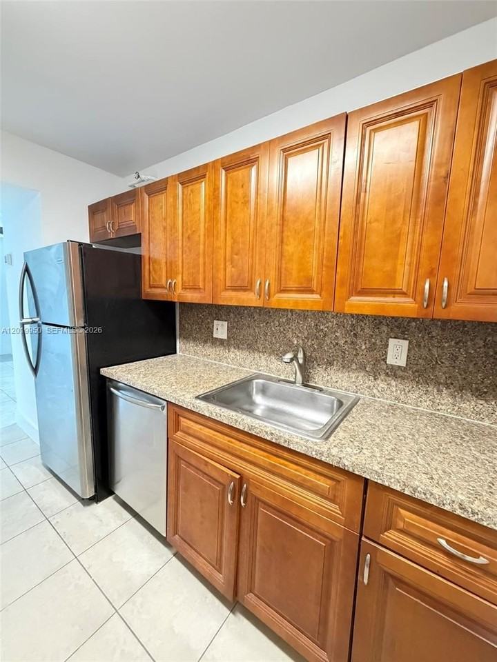 8200 Sw 210th St #213 - Photo 5 of 23