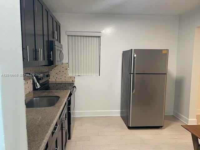221 Sw 9th Ave #2 - Photo 6 of 31