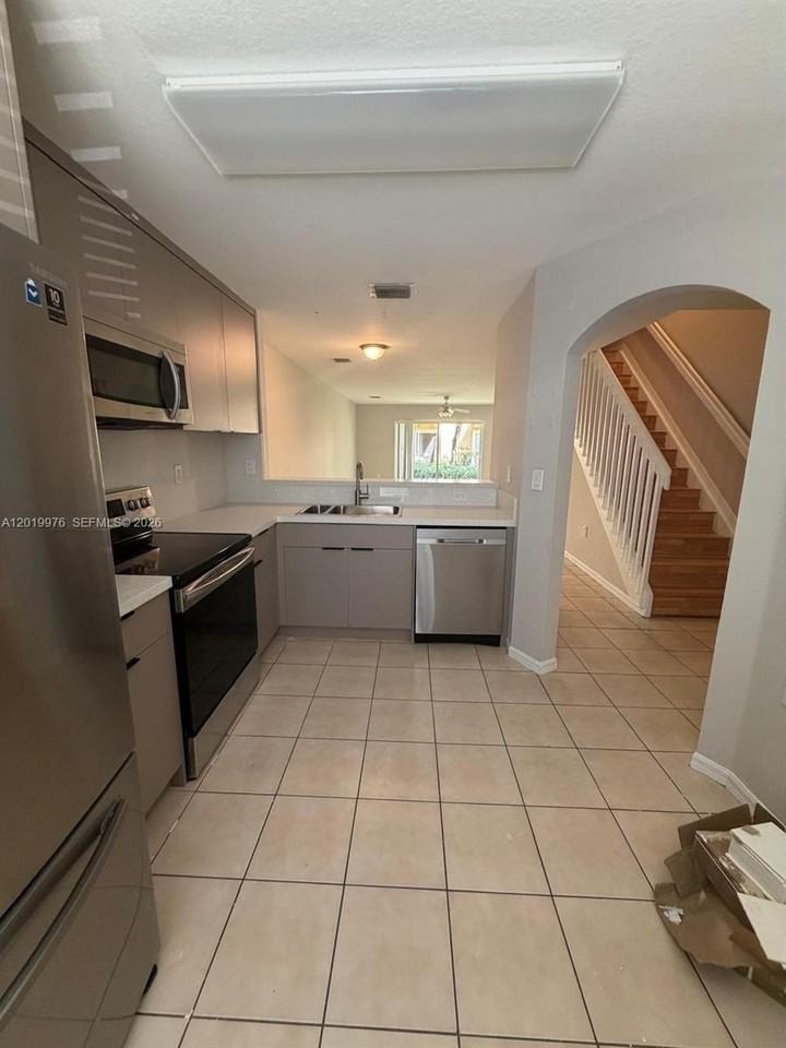 3023 Sw 129th Ter #155 - Photo 5 of 19