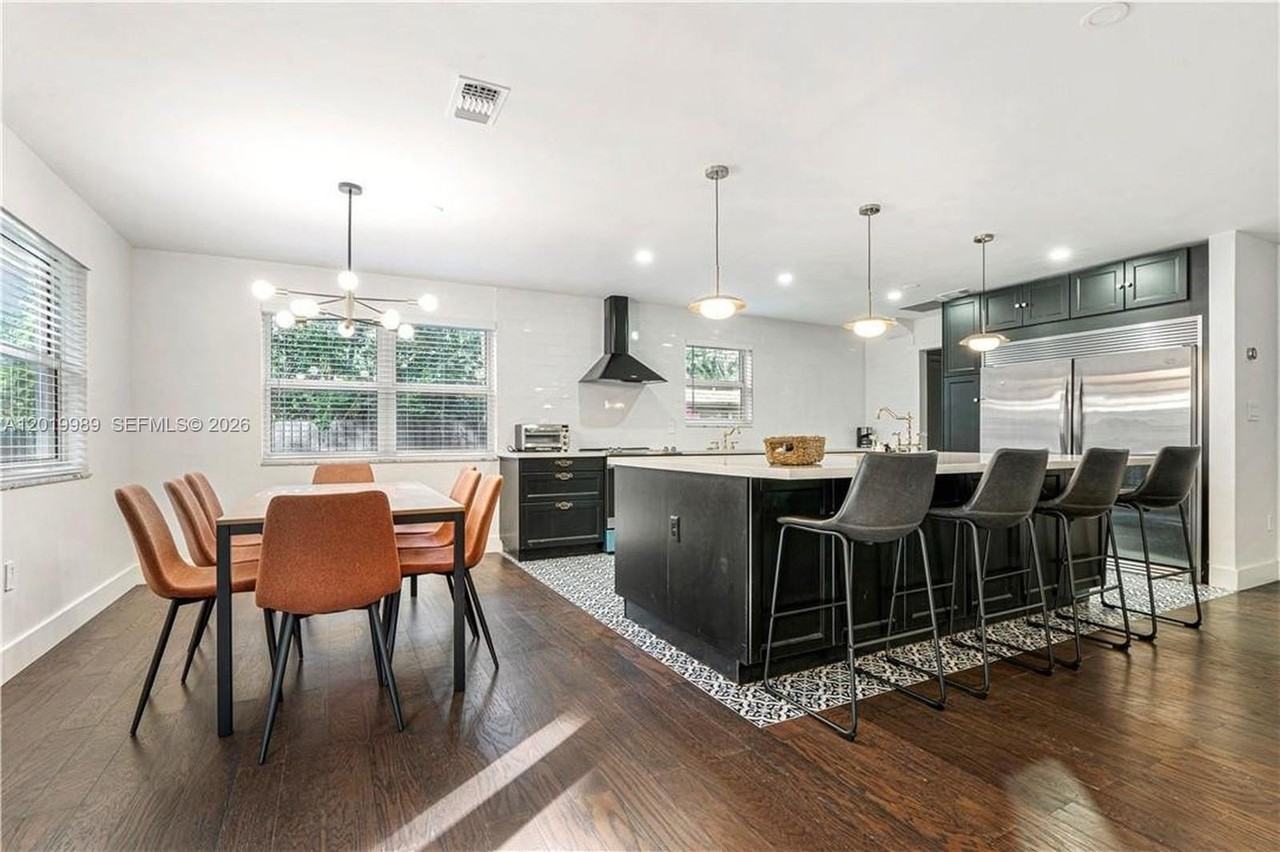 5840 Sw 37th Ave - Photo 5 of 24