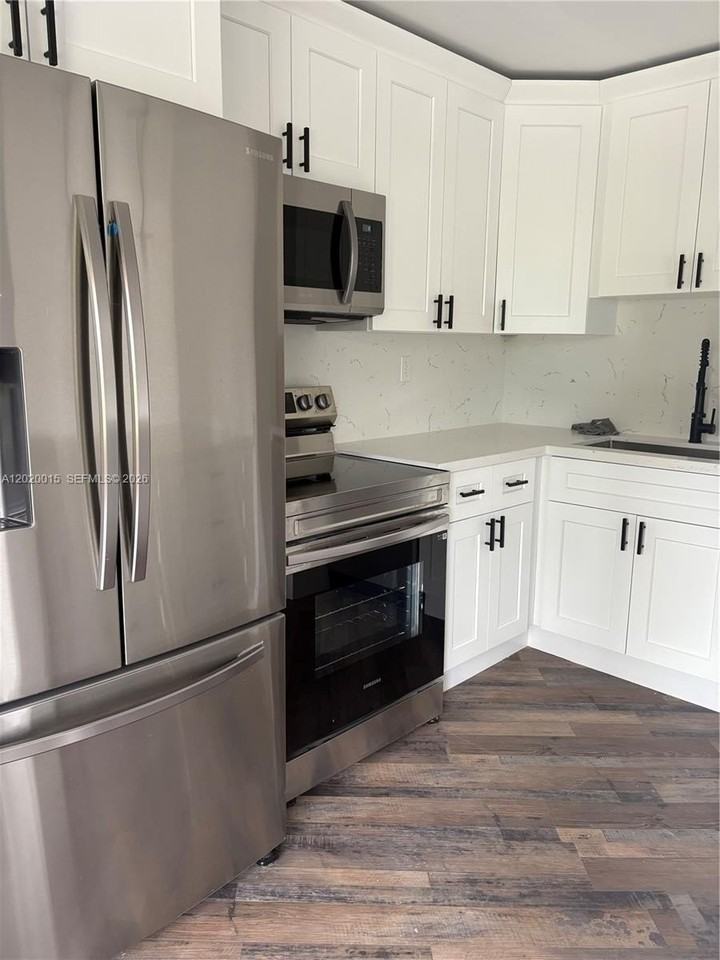 1405 Sw 122nd Ave #10-13 - Photo 7 of 18