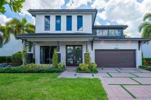 featured image of 16050 Nw 87th Ct