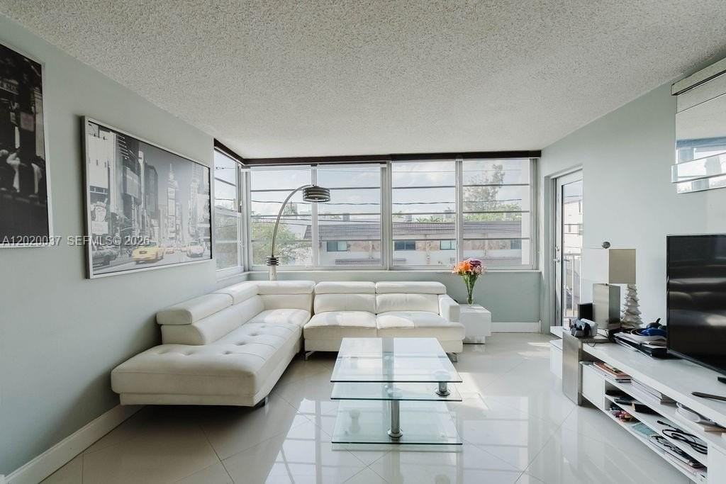 8000 Harding Ave #2B - Photo 4 of 15
