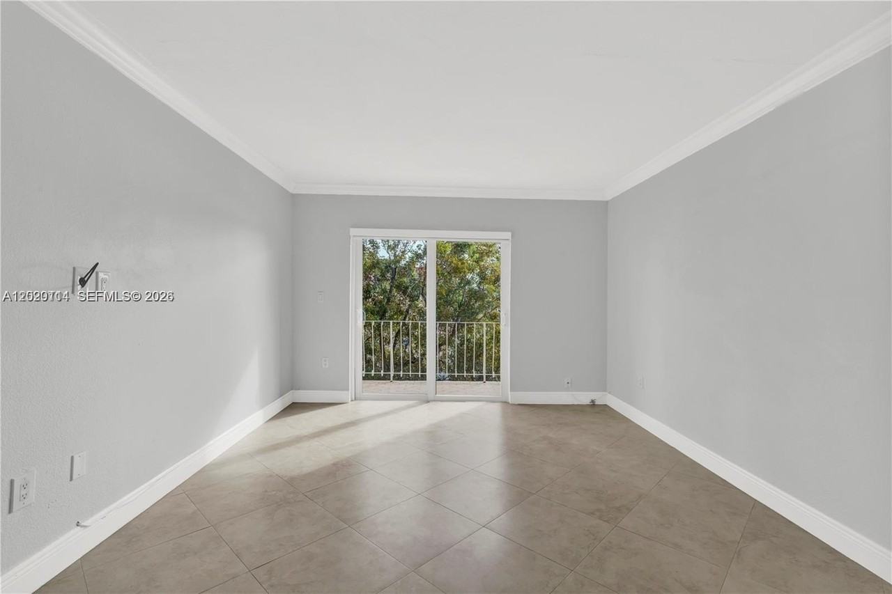 6200 W Flagler St #301 - Photo 6 of 17