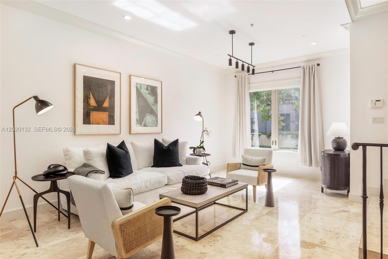 7430 Sw 56th Ct - Photo 2 of 28