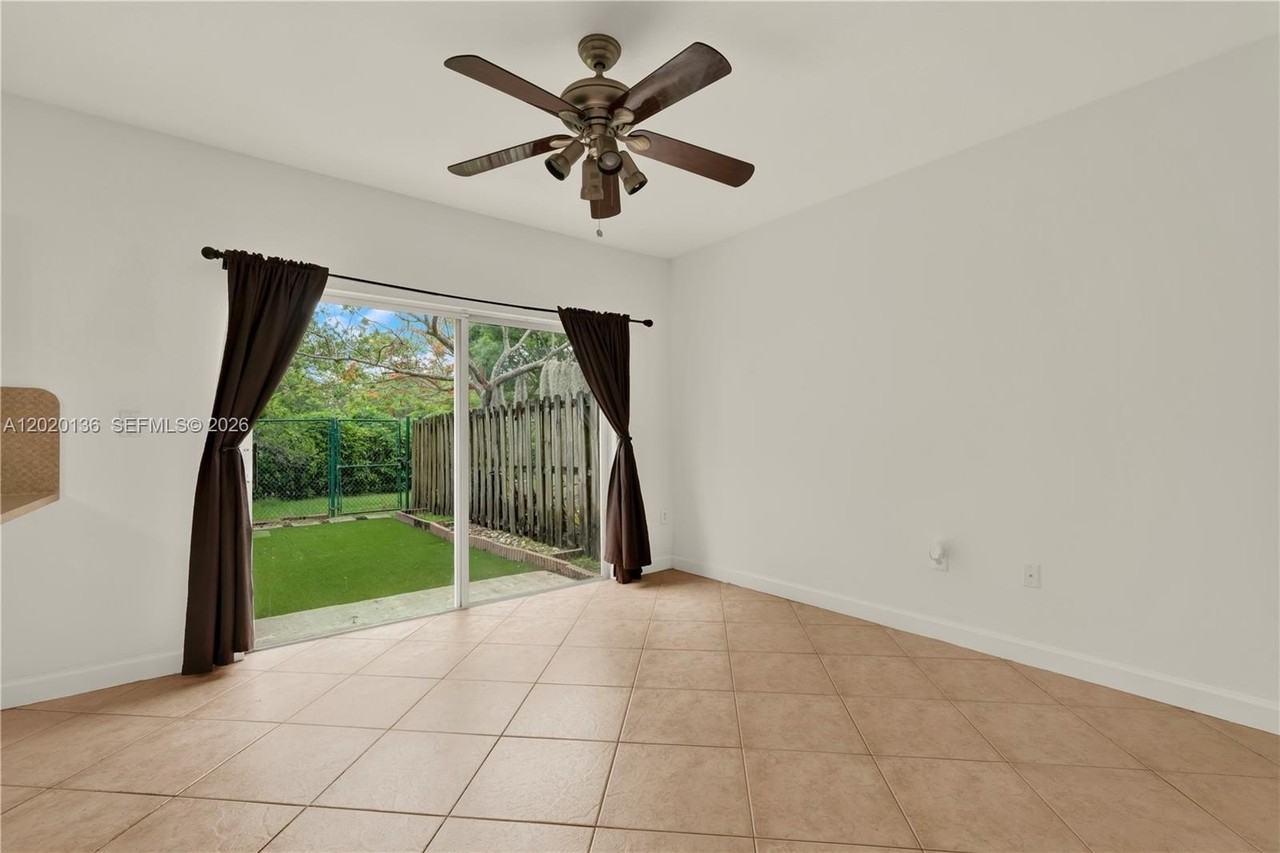 8566 Sw 214th Way #0 - Photo 6 of 19