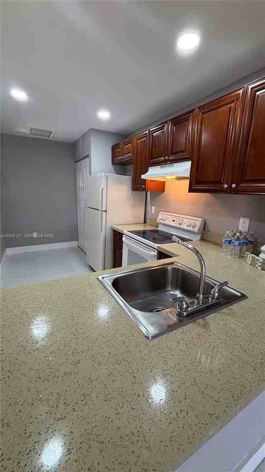 20825 Ne 8th Ct #204-19 - Photo 5 of 29