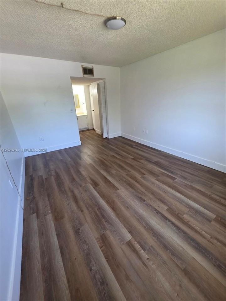4374 Nw 9th Ave #18-3C - Photo 3 of 40