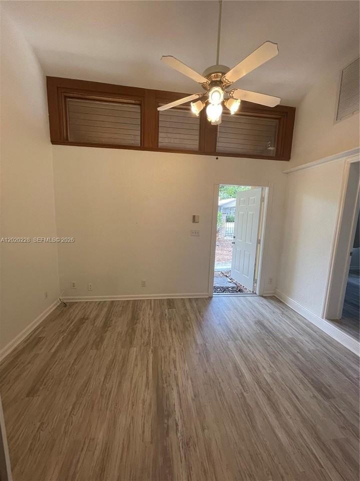 742 New Jersey St #1 - Photo 4 of 15