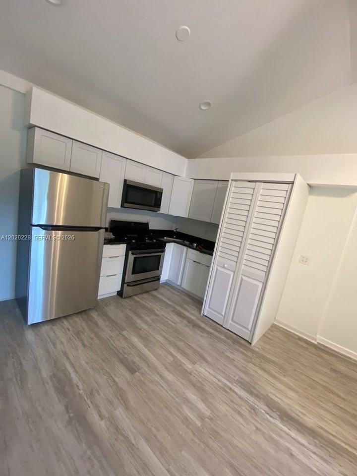 742 New Jersey St #1 - Photo 7 of 15