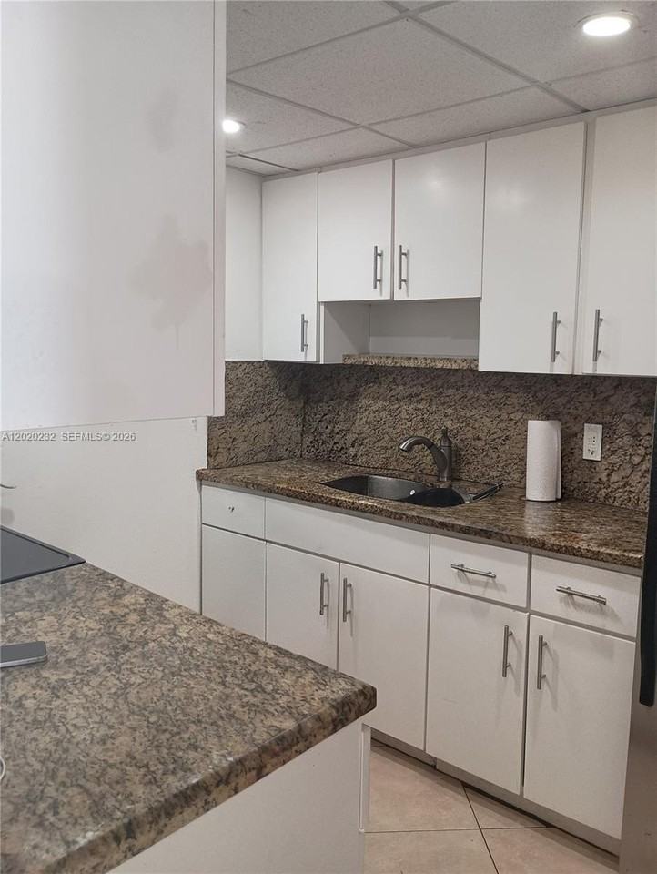 18100 Atlantic Blvd #312 - Photo 4 of 23