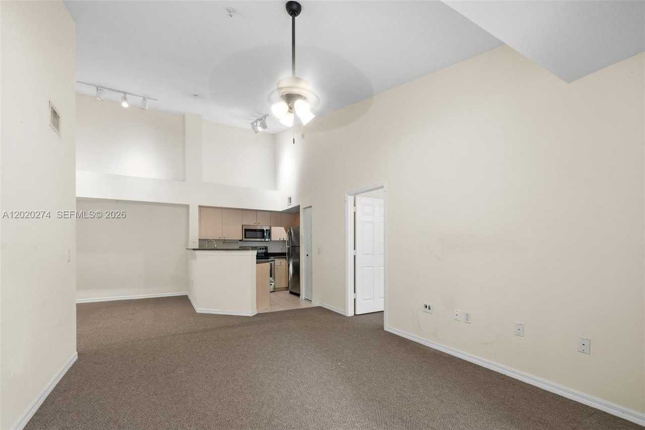 4280 San Marino Blvd #201 - Photo 7 of 20