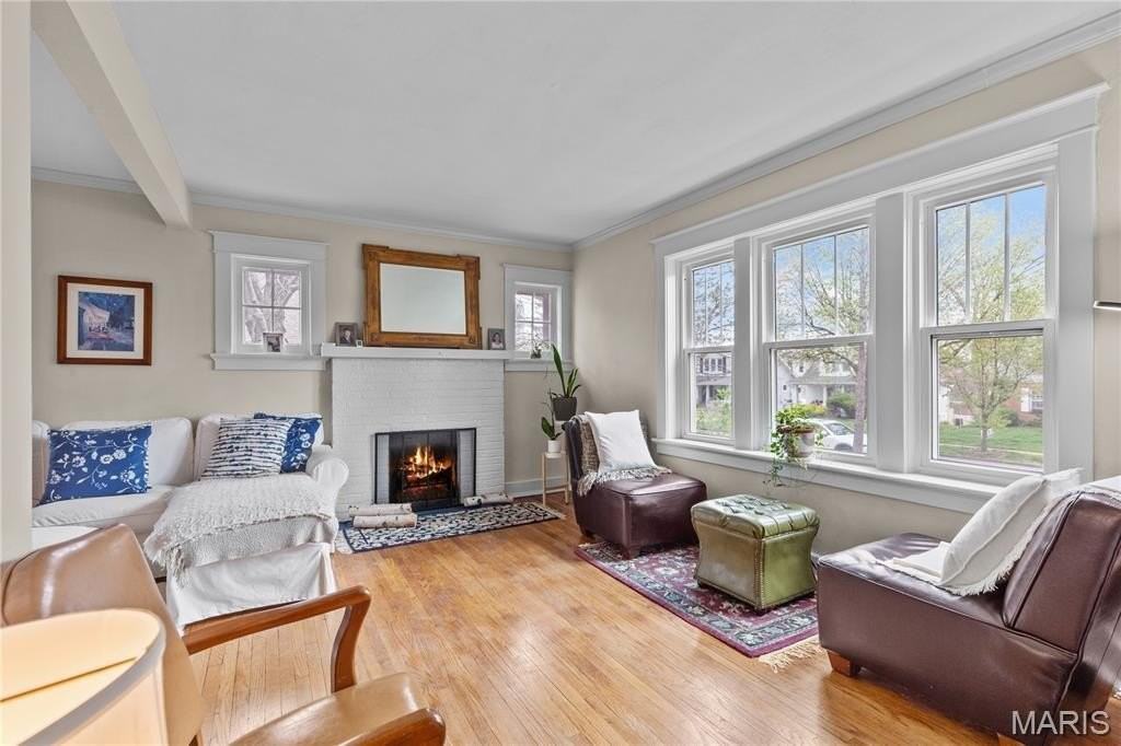 1027 Curran Ave - Photo 2 of 28