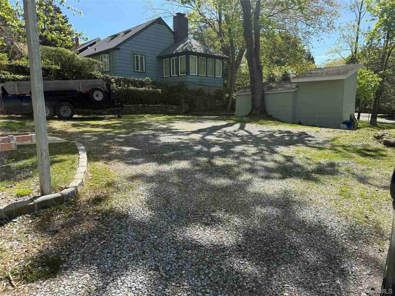 805 Main St - Photo 3 of 35