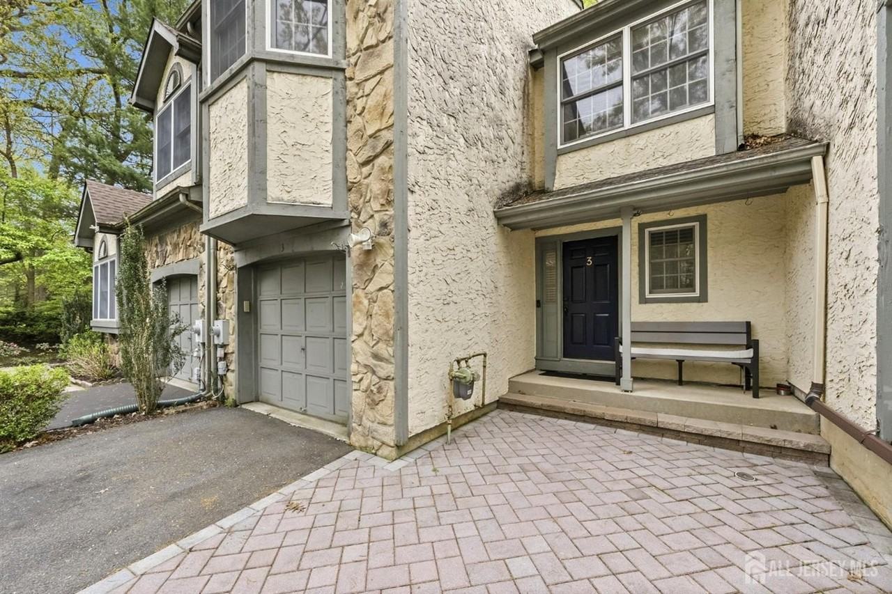 3 Dorchester Dr - Photo 3 of 50