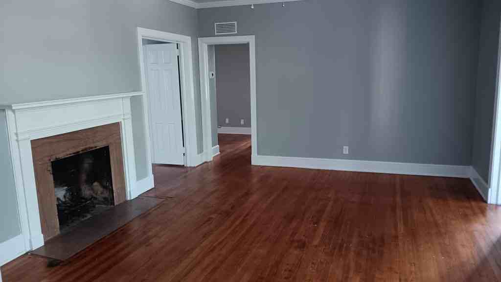 1110 Rawson Dr - Photo 4 of 16