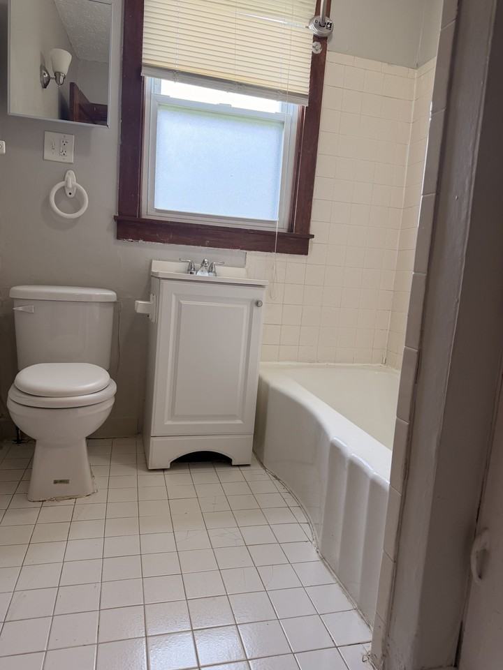 1740 Minion Ave #1 - Photo 3 of 8