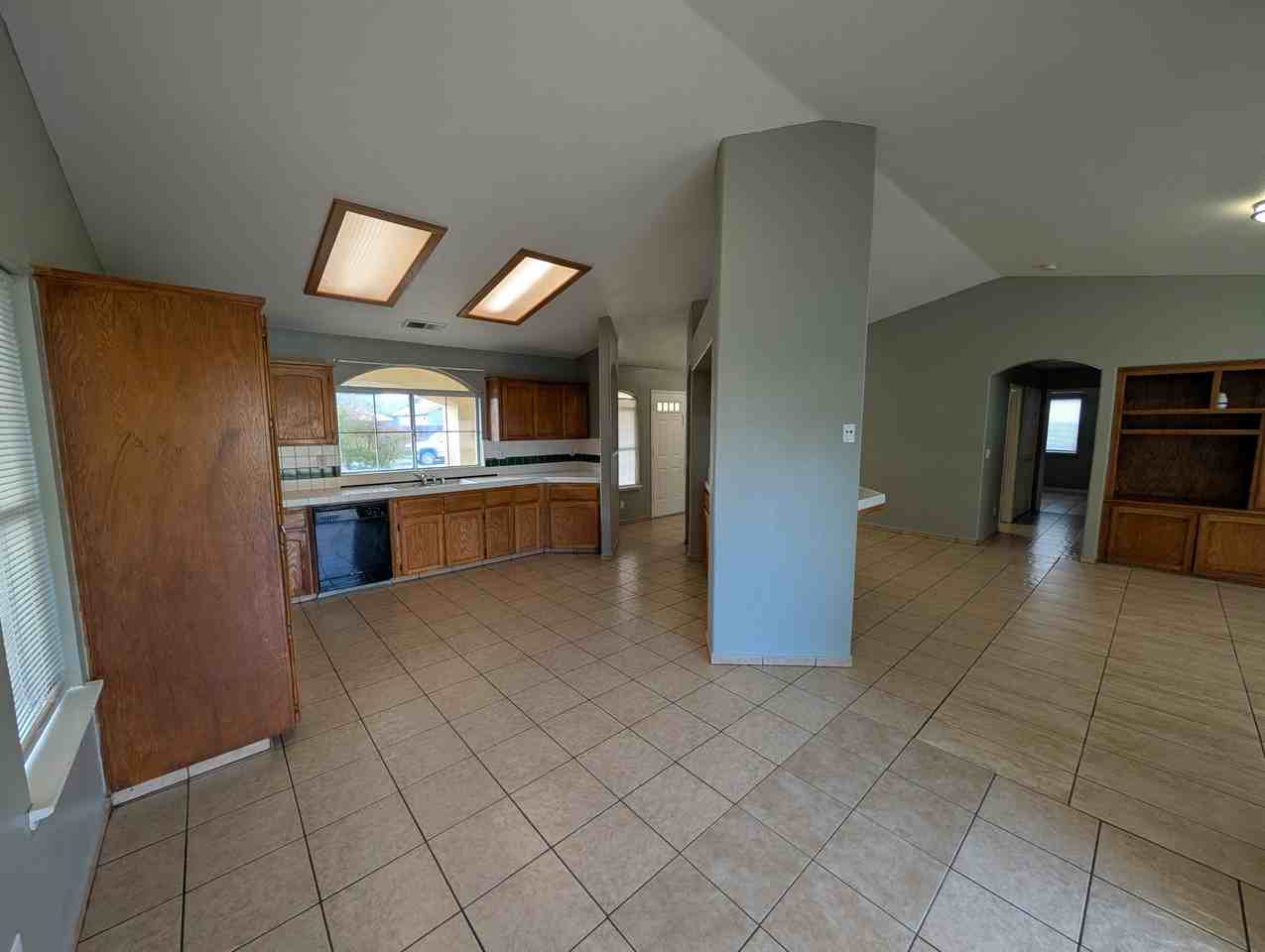 415 Santa Bonita St #1 - Photo 4 of 10