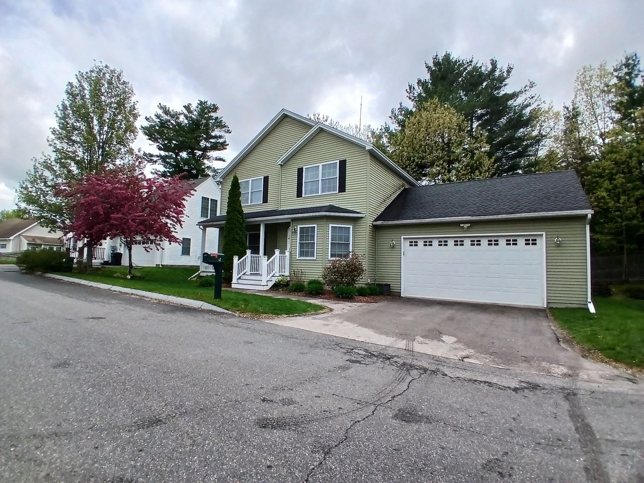 6 Courtney Ln #1 - Photo 4 of 5