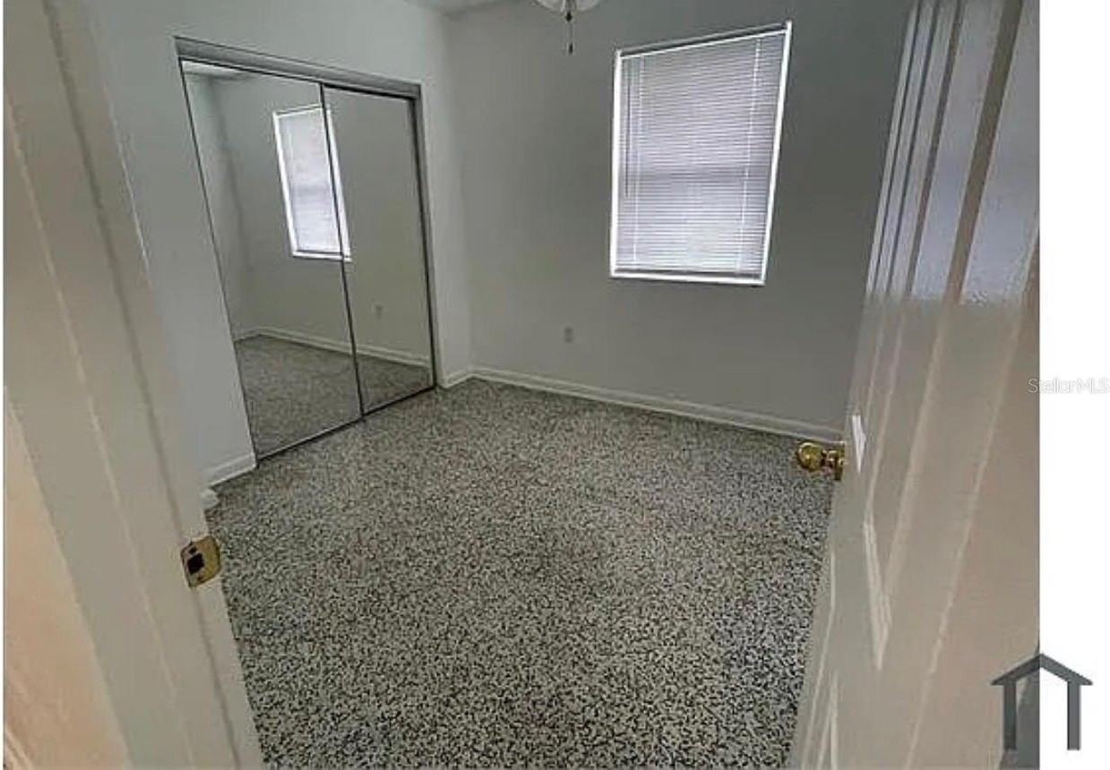 21499 Glendale Ave - Photo 4 of 8