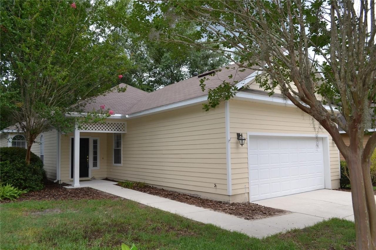 79 Nw 48th Blvd - Photo 2 of 30