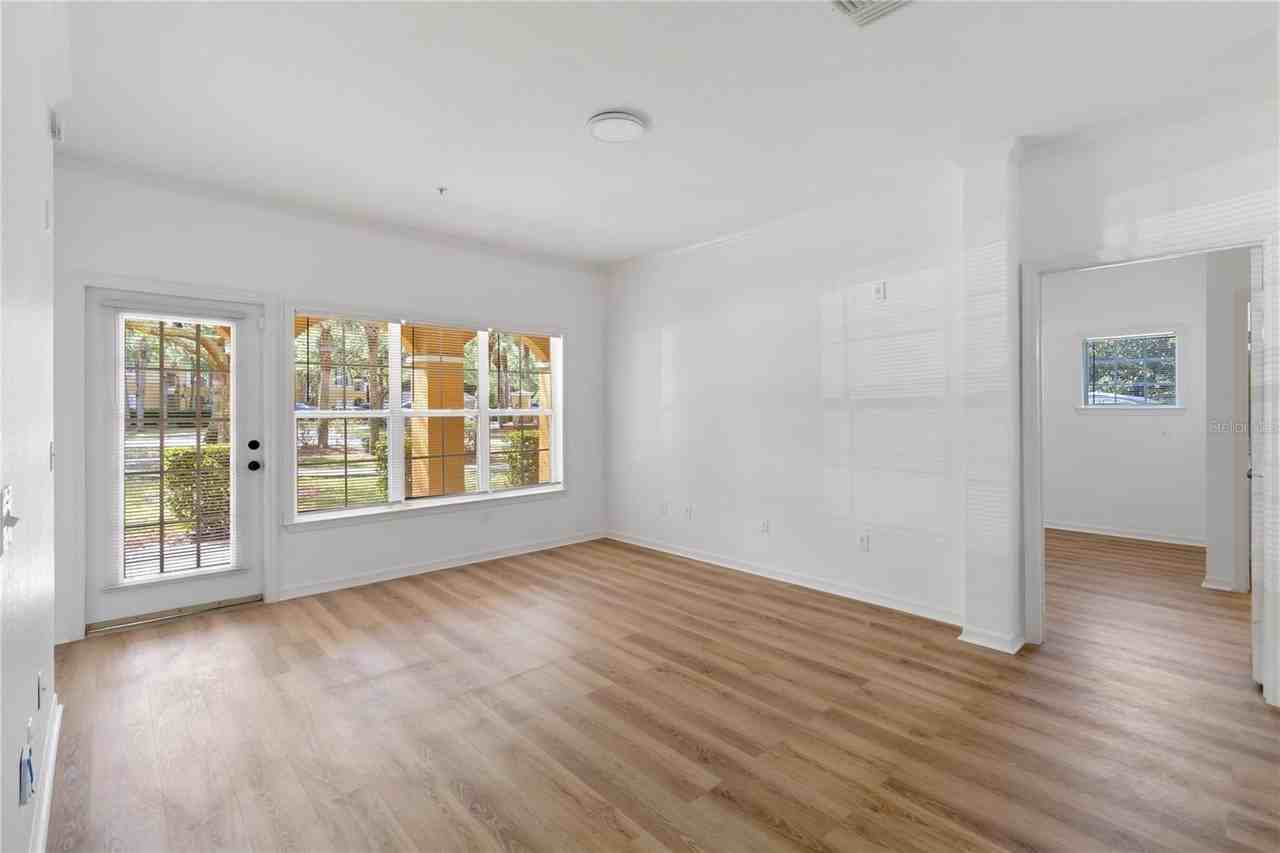 3599 Conroy Rd #915 - Photo 4 of 29