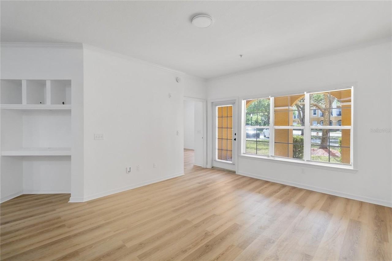 3599 Conroy Rd #915 - Photo 6 of 29