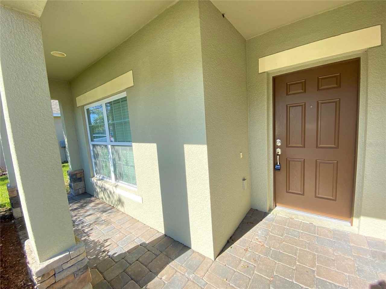 231 Salamanca Rd - Photo 2 of 19