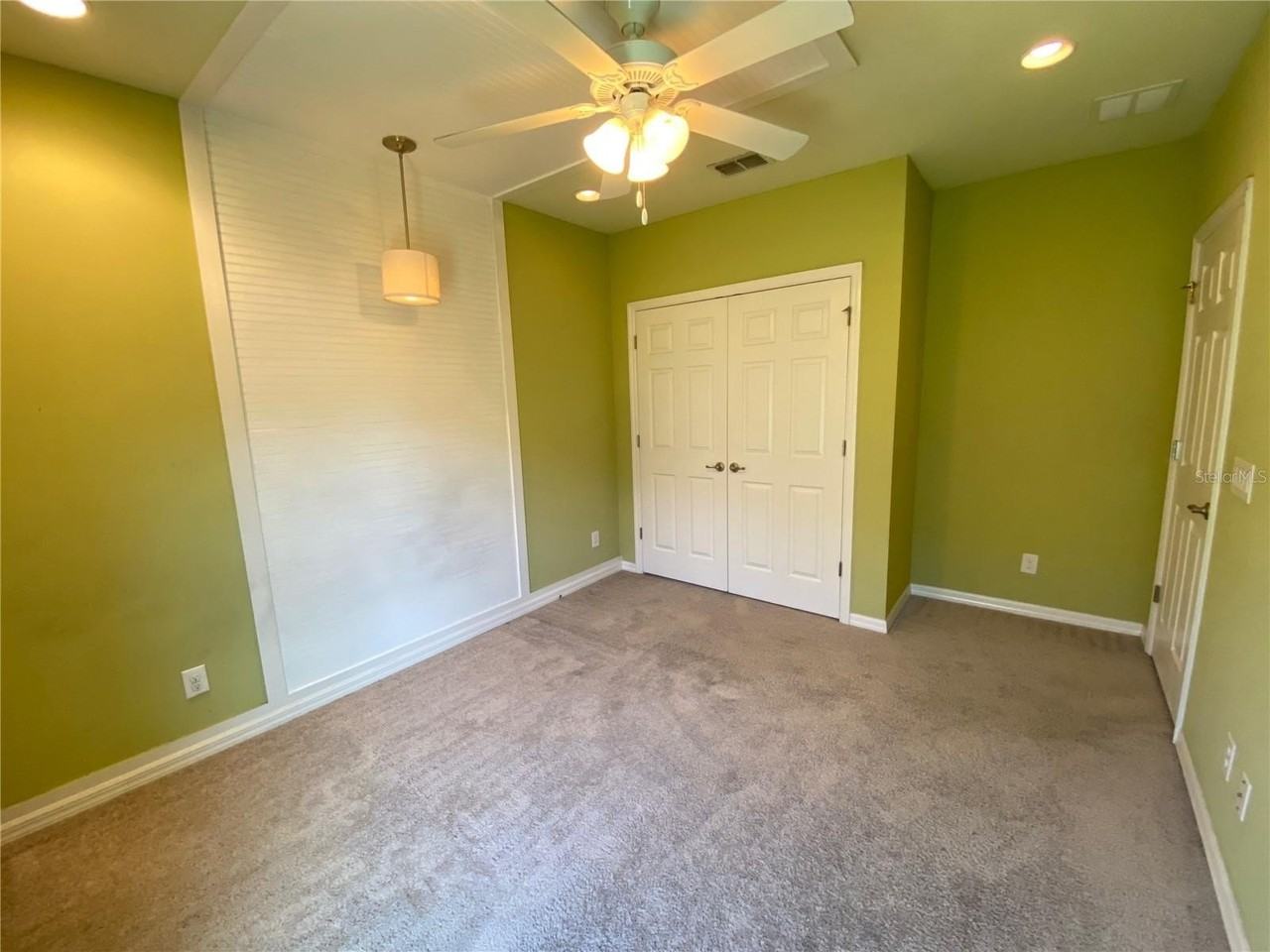 231 Salamanca Rd - Photo 4 of 19