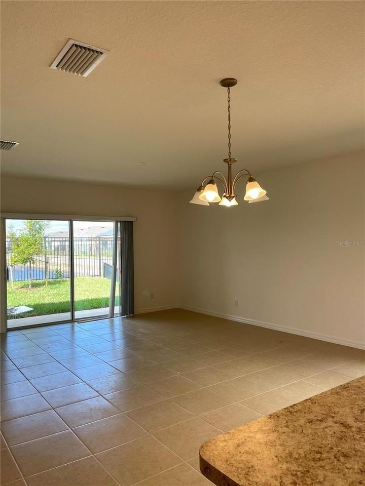 908 Anna Pl - Photo 3 of 18