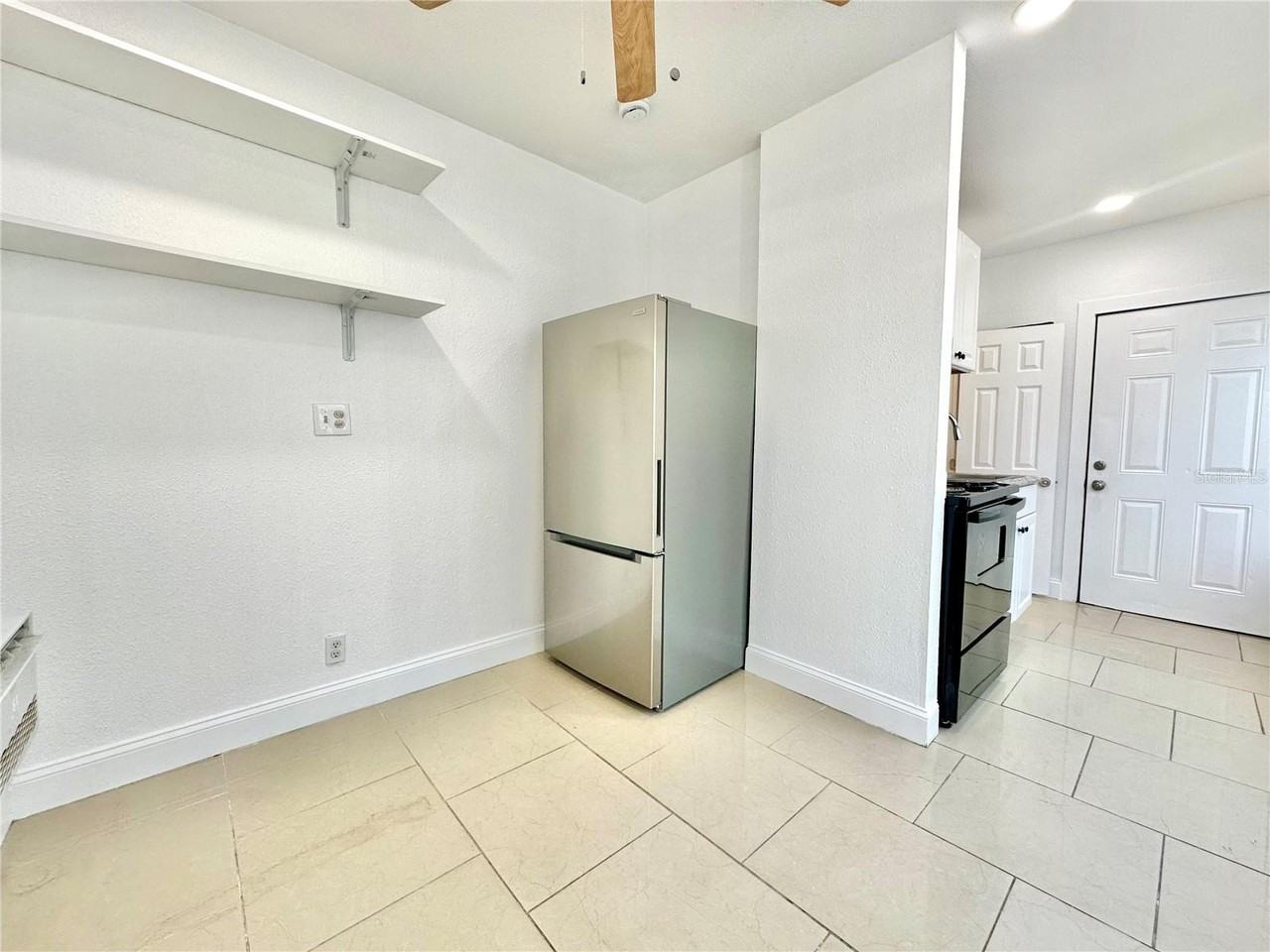 503 N Ridgewood Ave #1 - Photo 2 of 6